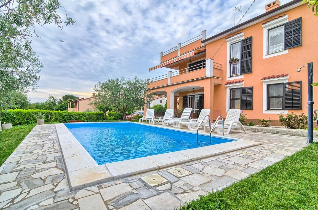 Apartment Bartholomaeus Pula Ngoại thất bức ảnh